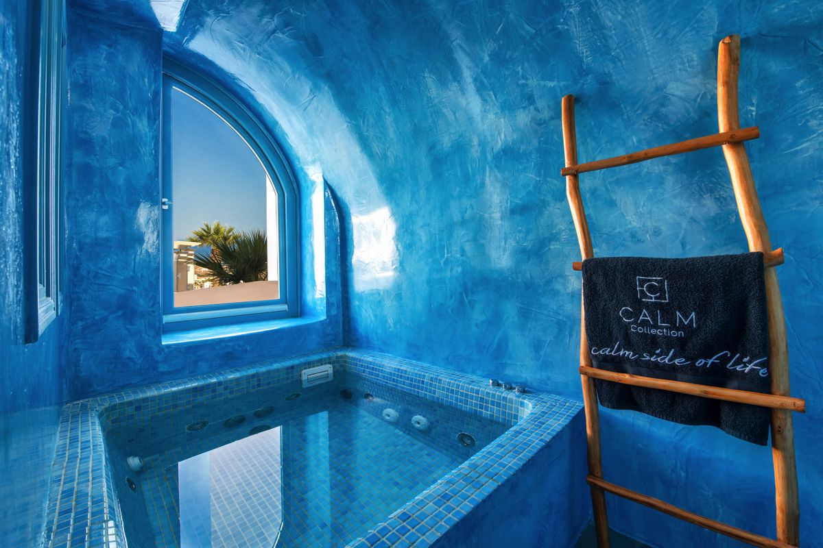 evgenia villas suites two bedroom suite hot tub DSC_6999 111121s