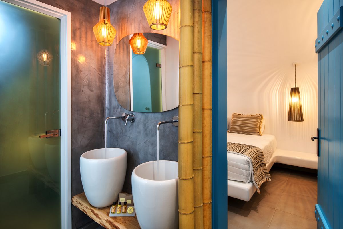 evgenia villas suites two bedroom suite hot tub DSC_7644 1111s